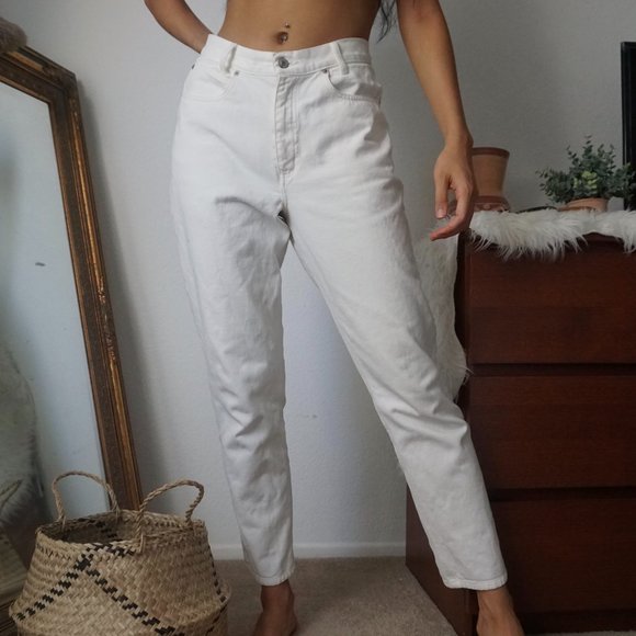 white high rise mom jeans